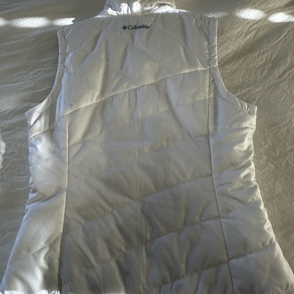 Women’s reversible Tar Heels vest - brand new with tags - size medium - Picture 4 of 6